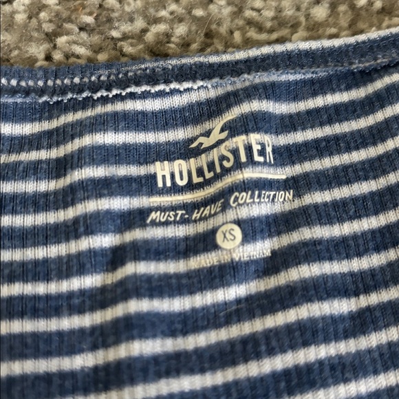 Periwinkle and White Stripe Hollister Flowing Tank, size XS - Picture 2 of 3